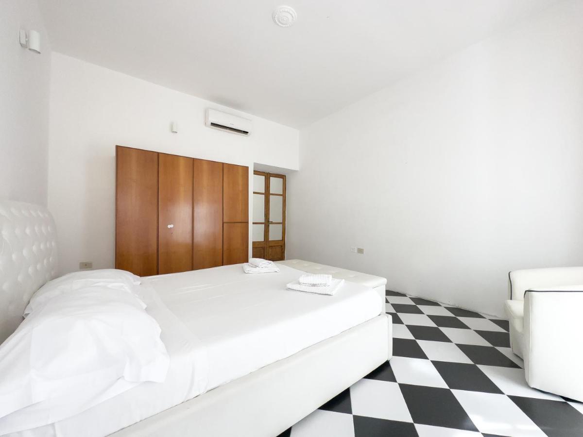 Domus Sant'Elena 2 Apartman Róma Kültér fotó