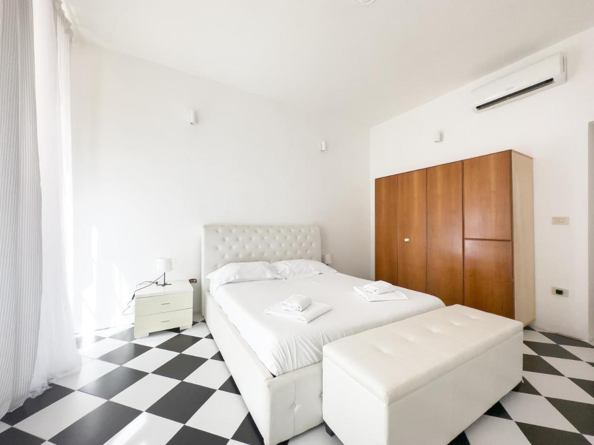 Domus Sant'Elena 2 Apartman Róma Kültér fotó